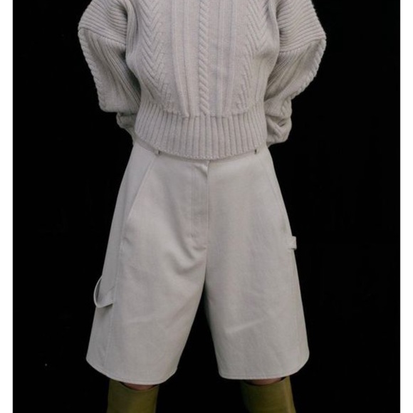 Wnderkammer Eco Leather Half Trouser In Light Gray, Plain Pattern - Picture 3 of 13